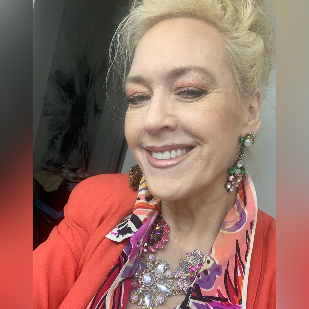 Meet your Posher, Lori